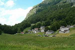 We are continually refining and adding to our portfolio of Nice Places to stay in Italy, so visit our site regularly to find somewhere just that little bit special. All our places to stay are presented with photos and descriptions taken and selected by us personally to give an impression as true to the reality as we can. All places are chosen by our team here in Italy for their combination of price, quality, charm and location. We work in partnership with family run hotels, guest houses and self-catering accommodations. This is NOT an unverified 'web portal' or online directory - we select only those places which we believe make excellent places to base a 1 week holiday or longer.